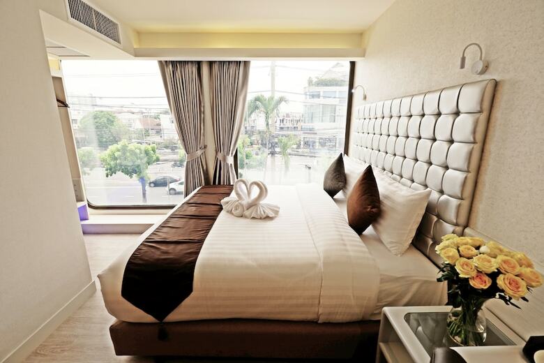 Justice Hotel