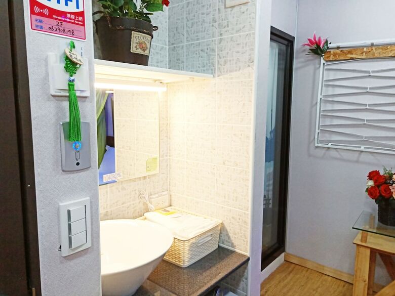 Hotel Woju Homestay
