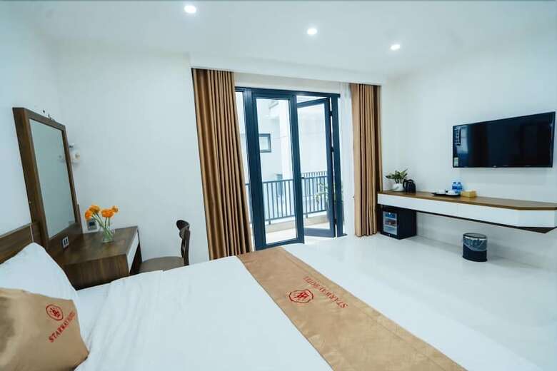 Starway Hotel