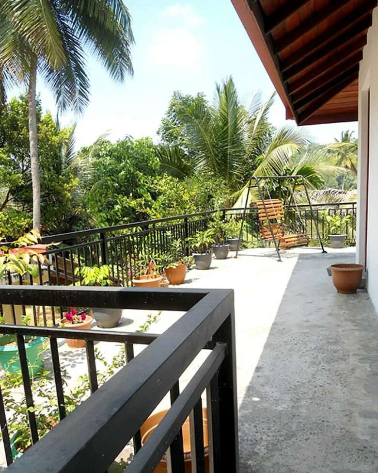 Yoho Mount Villa