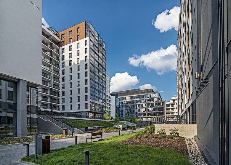 Warsaw Spire Business Apartment