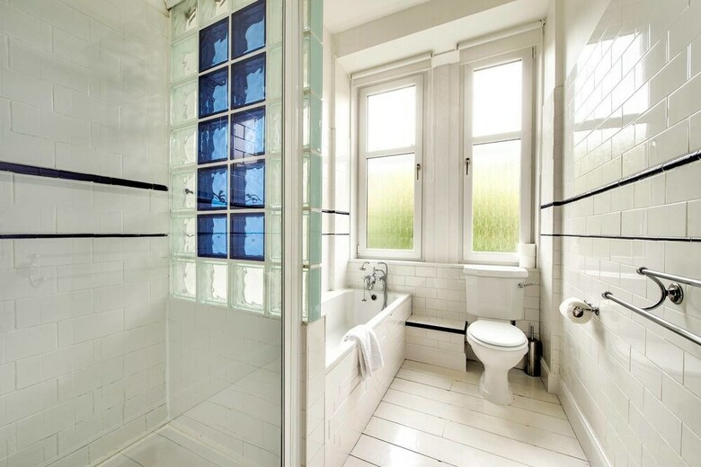 Apartamentos Naturally Well-lit And Intimate 2-bedroom West End Apt