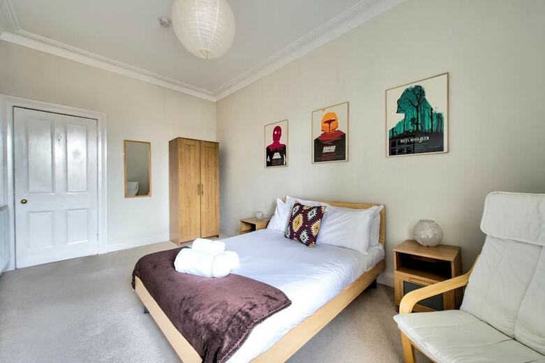 Apartamentos Naturally Well-lit And Intimate 2-bedroom West End Apt