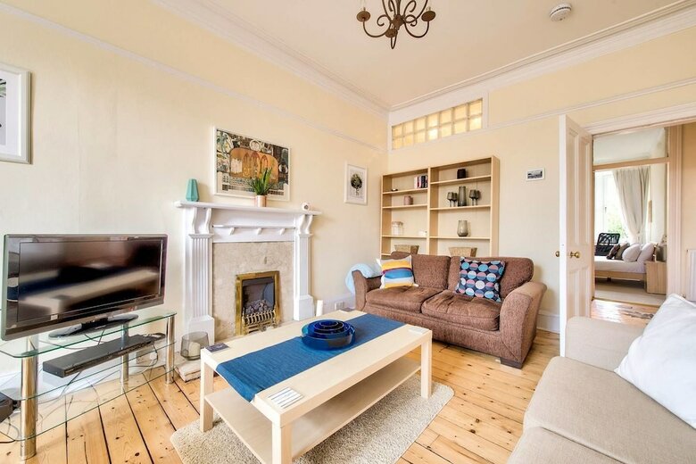 Apartamentos Naturally Well-lit And Intimate 2-bedroom West End Apt