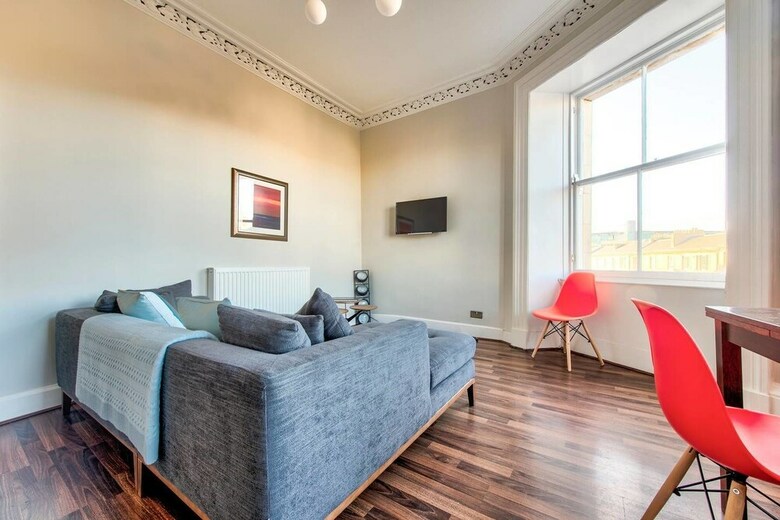 Apartamentos Spacious 2bd Apt Next To The Meadows/old Town