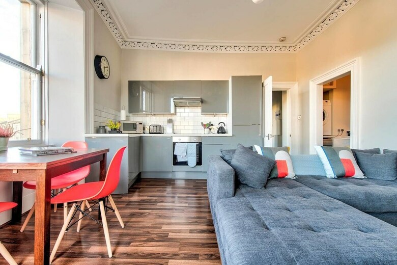 Apartamentos Spacious 2bd Apt Next To The Meadows/old Town