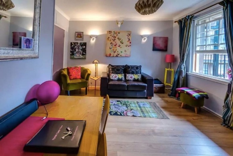 Stylish Castle View Apartment