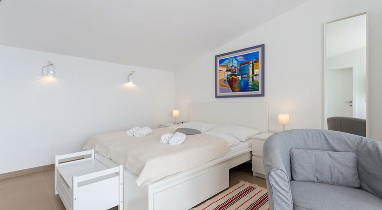 N&n Apartments & Rooms
