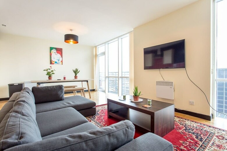 Apartamentos City Centre Penthouse Apt