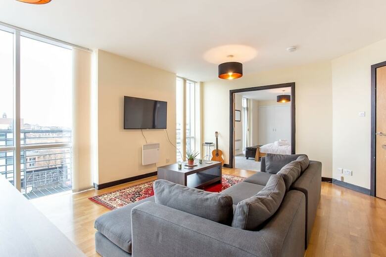 Apartamentos City Centre Penthouse Apt