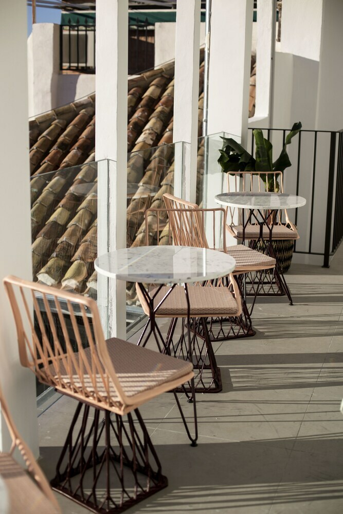 For You Granada Apartments