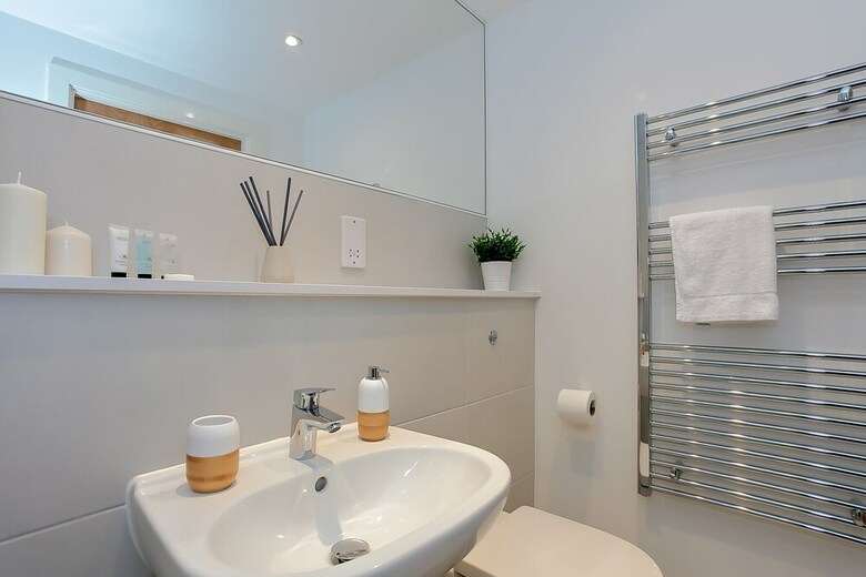Hilltop Serviced Apartments