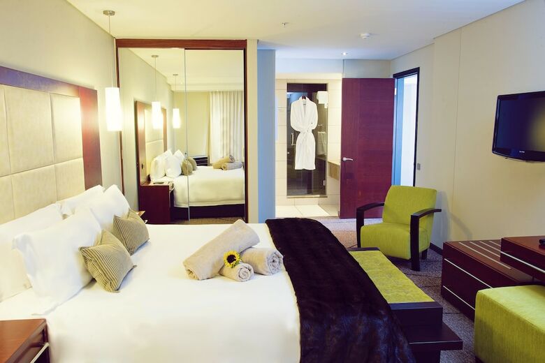 Premier Hotel East London Icc