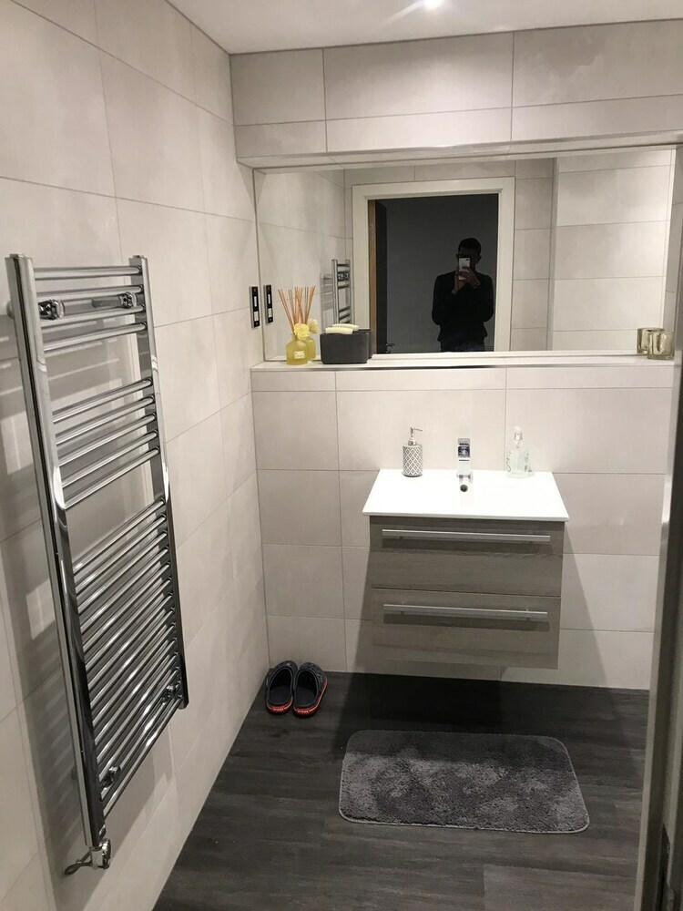 2 Bedroom Luxury Apartment In Leicester
