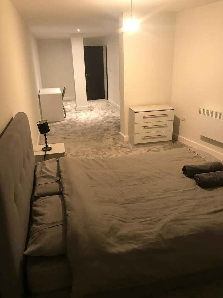 2 Bedroom Luxury Apartment In Leicester