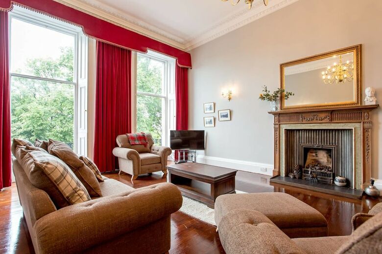 Doune Terrace Apartment: Edinburgh New Town Prime Location