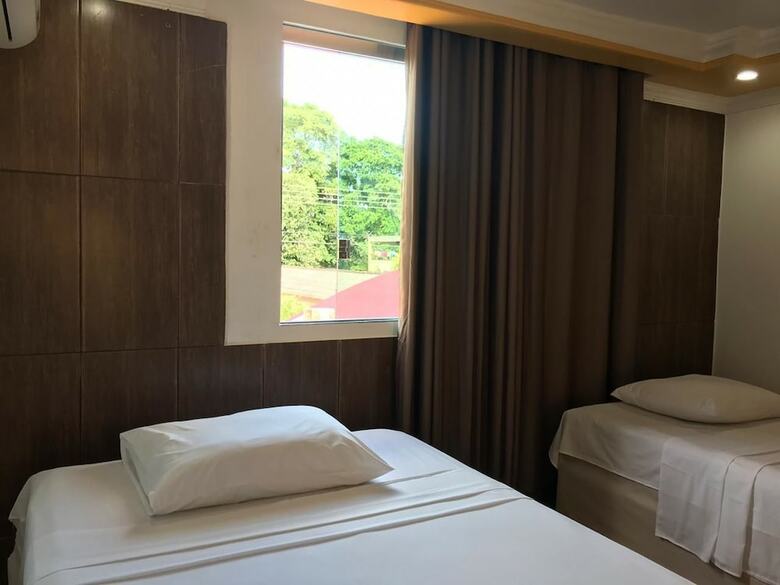 Cleia Hotel Cirino