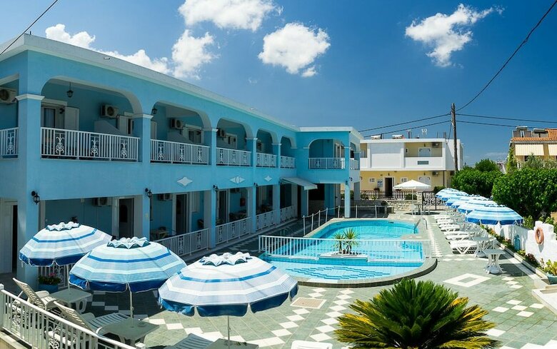 Hotel Anna Studios & Apartments