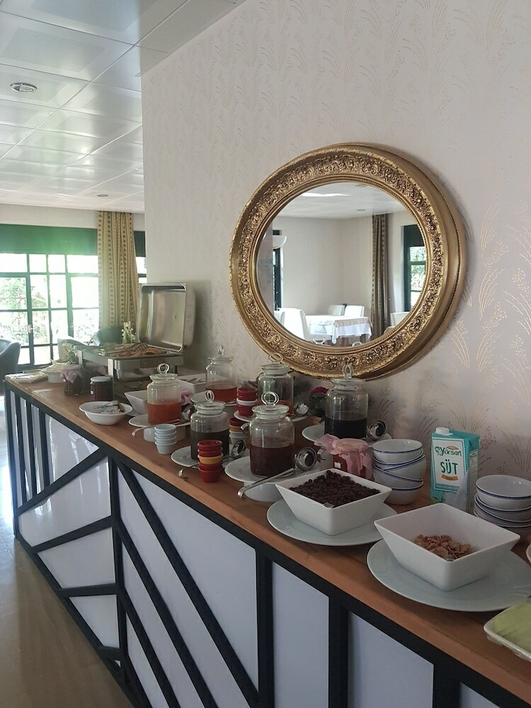 Green Valley Boutique Hotel