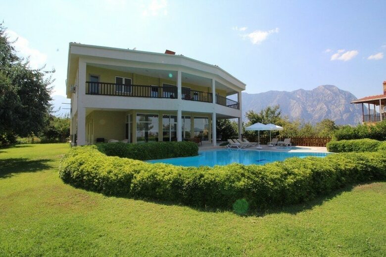 Villa Tacmahal