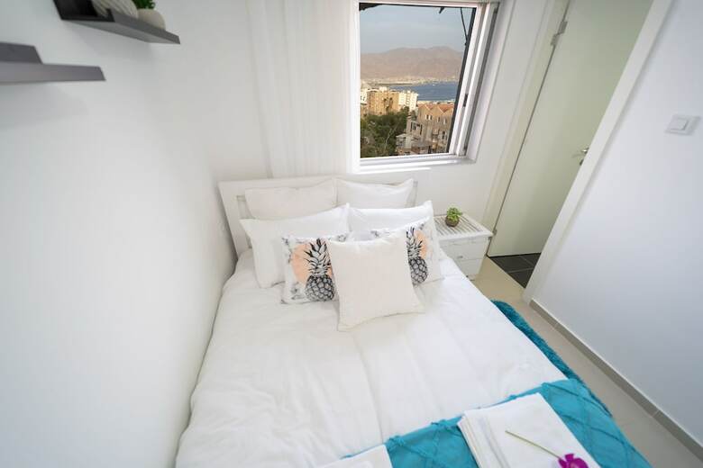 Sea View Spacious 3 Bedroom Apartment