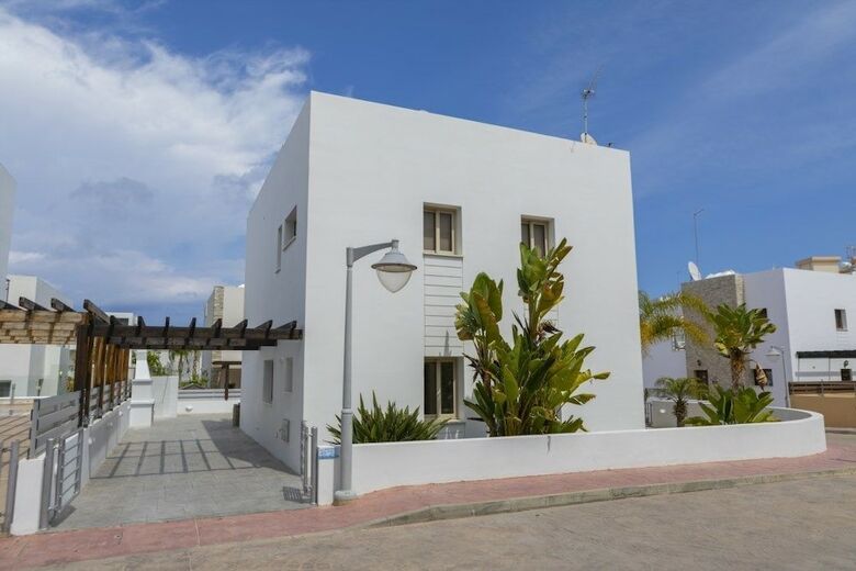 Protaras Sunrise Beach Villa