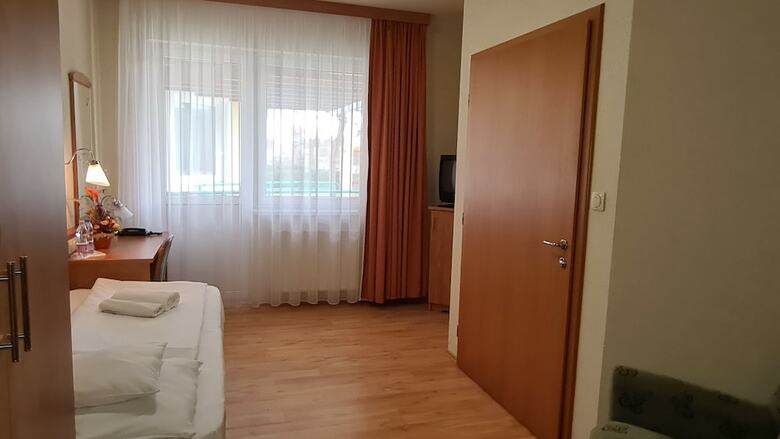 Aqua Therm Hotel
