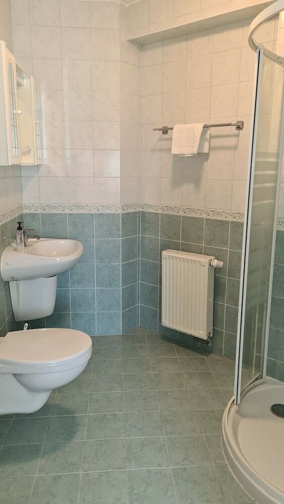 Aqua Therm Hotel