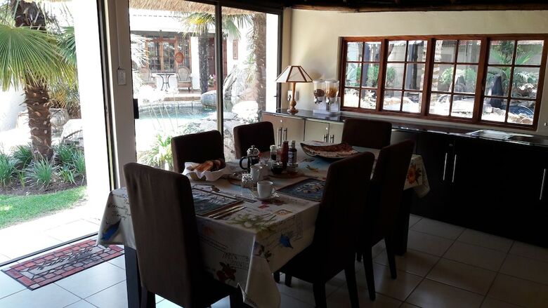 Hotel Sugar Rose Guesthouse