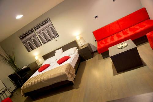 Gloria Hotel