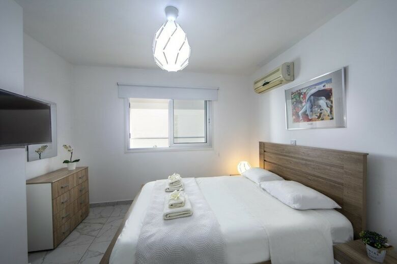 Apartamentos Larnaca Finikoudes Suite 405