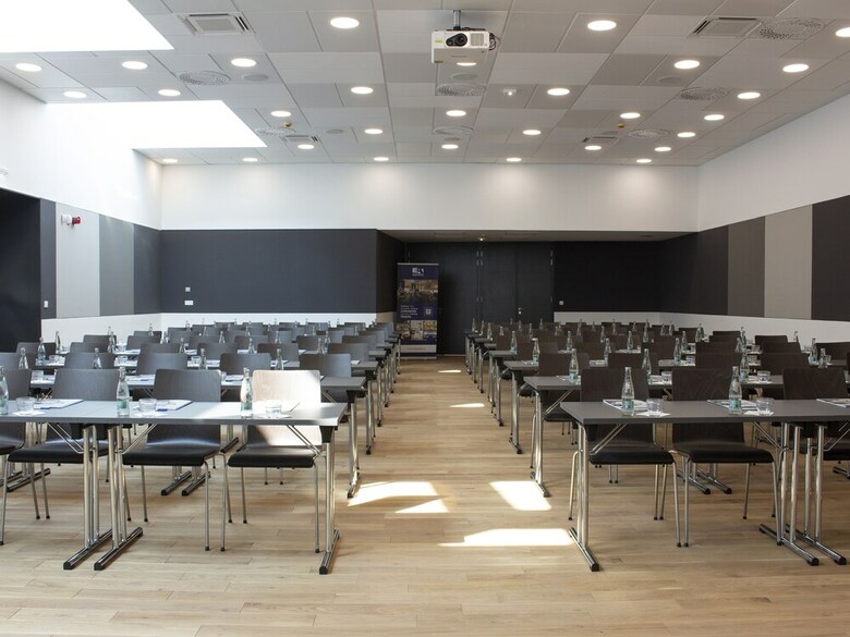 Ea Hotel Tammel