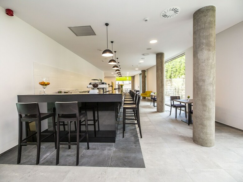 Ea Hotel Tammel