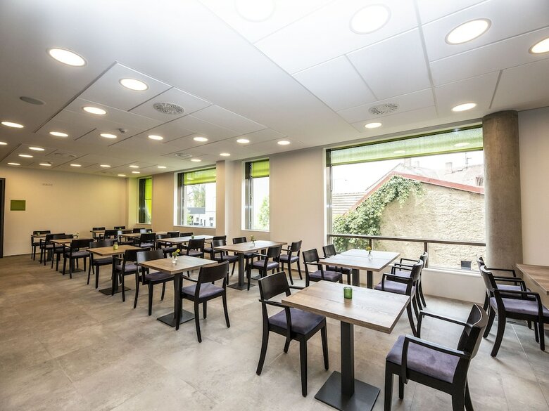 Ea Hotel Tammel