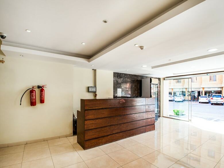 Oyo 200 Majestic Houses