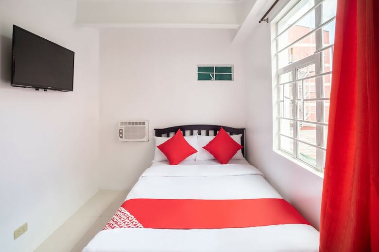 Hotel Oyo 179 Aguados Place