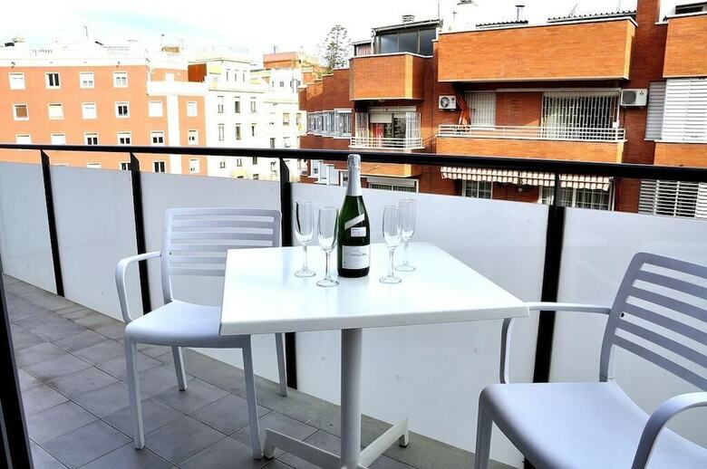 Rooftop Campnou Apartment Barcelona