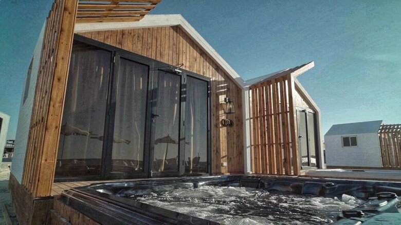 Hotel Nirvana Wellness Huts - White Bay