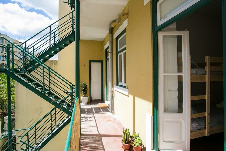 Caraujo Apartments