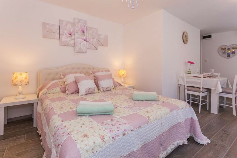 Hotel Guesthouse Aleto