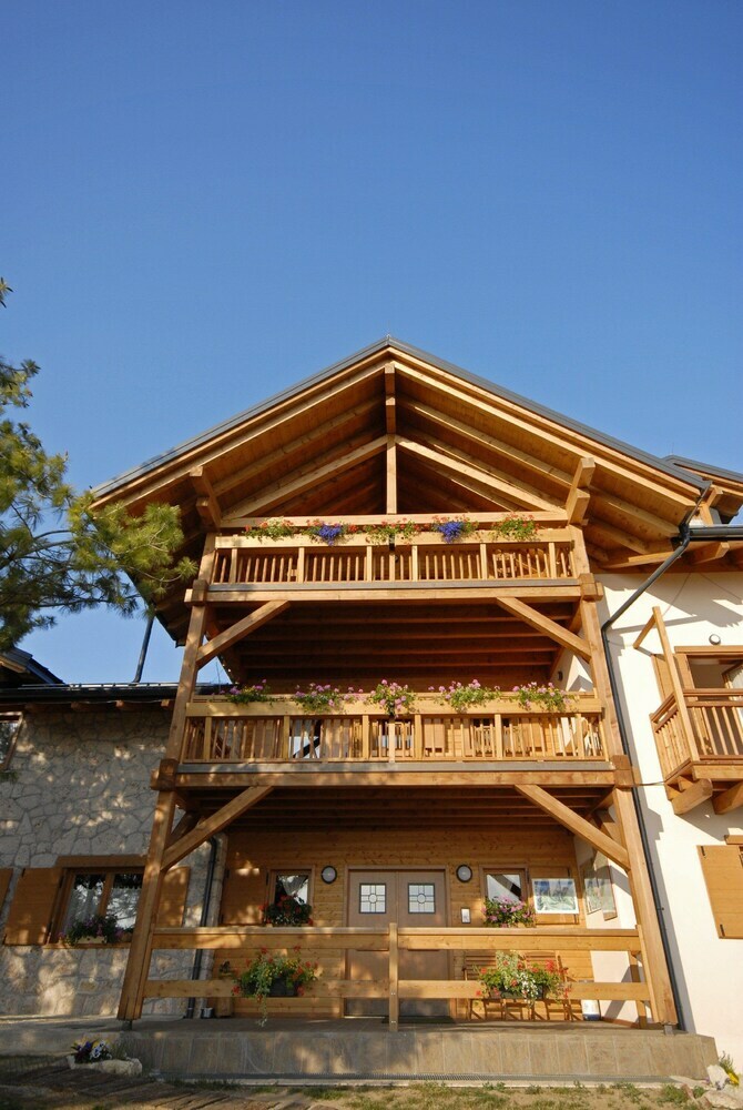 Hotel Rifugio Predaia Ai Todesci