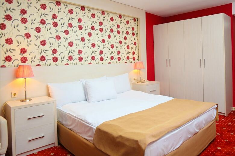 Lara Hotel & Spa