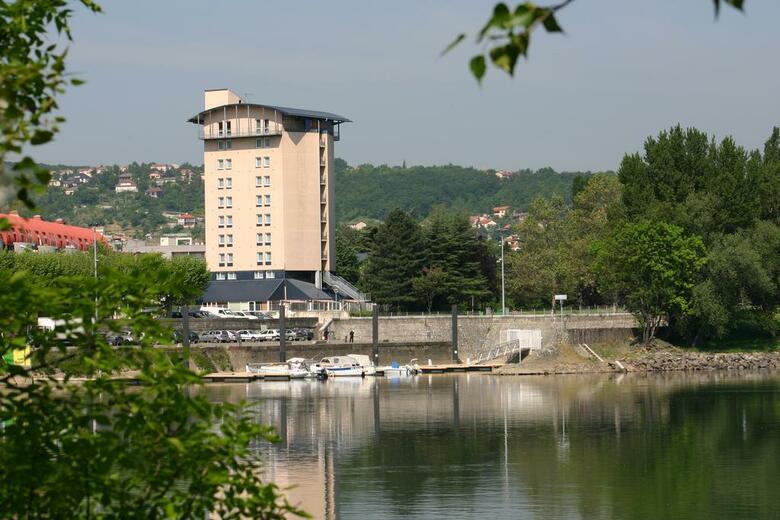 Kyriad Hotel Lyon Givors