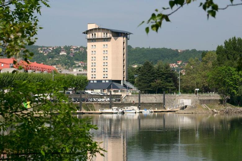 Kyriad Hotel Lyon Givors