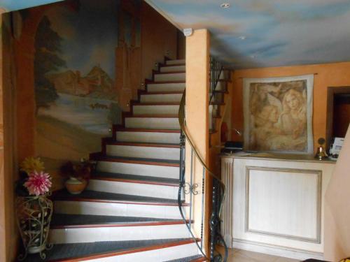 Hotel Le Logis Des Pr�s Braheux