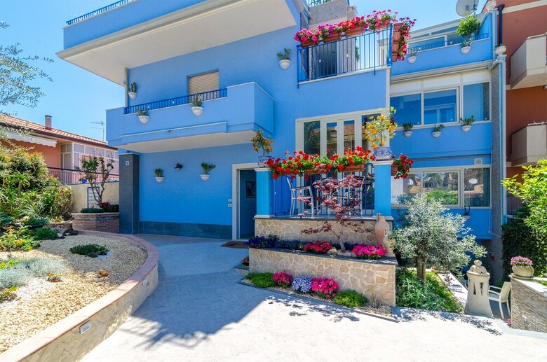 Posada Mediterranean Charm