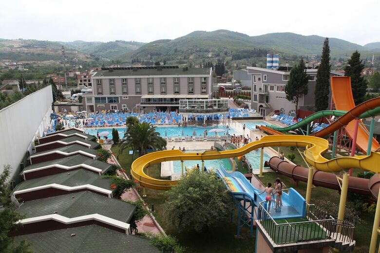 Rich Royal Hotel