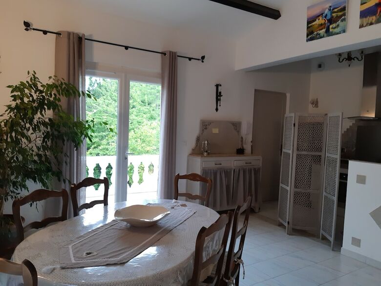 Villa La Licorne Piscine, Jacuzzi, Massages,tennis