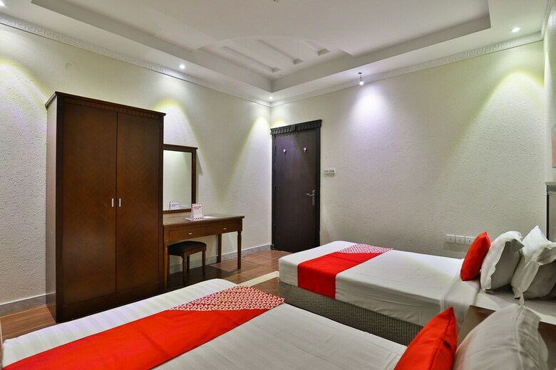 Oyo 215 Wassan International Hotel