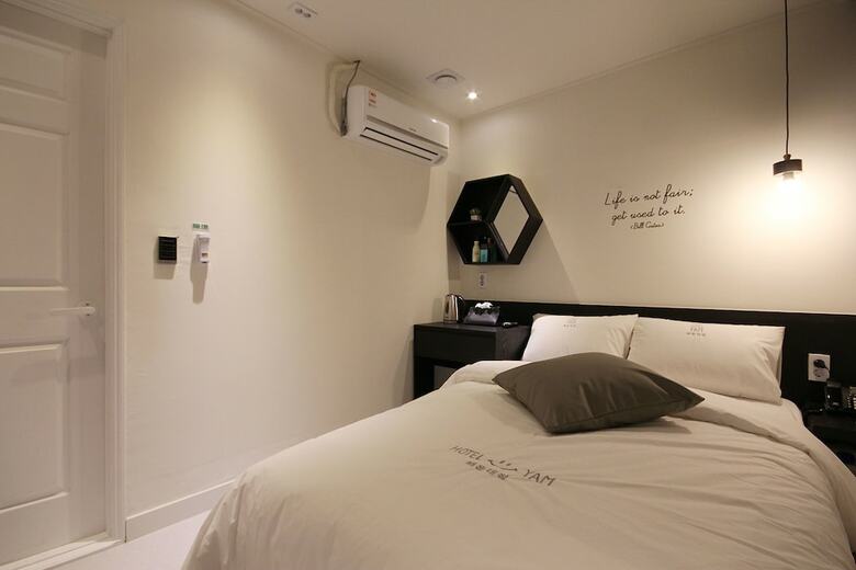 Hotel Yam